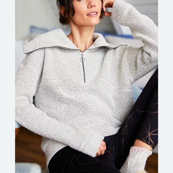 Sweaty Betty Restful Light Blue and Gray Boucle ½ Zip Sweatshirt - Picture 13 of 13